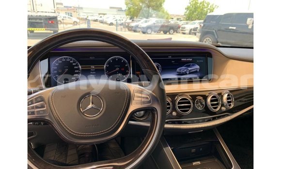 Buy Import Mercedes-Benz 190 (W201) White Car in Import - Dubai in Ayeyarwady Buy Import Mercedes-Benz 190 (W201) White Car in Import - Dubai in Ayeyarwady
