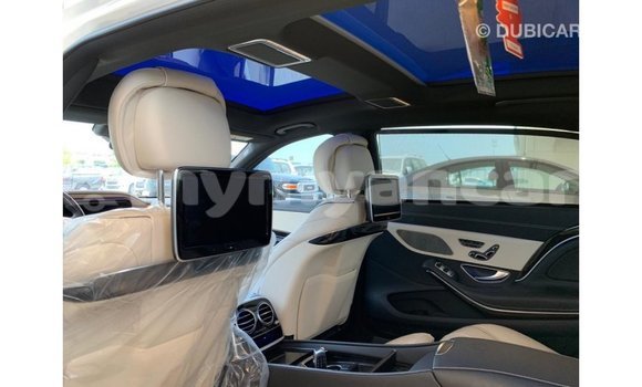 Buy Import Mercedes-Benz 190 (W201) White Car in Import - Dubai in Ayeyarwady Buy Import Mercedes-Benz 190 (W201) White Car in Import - Dubai in Ayeyarwady