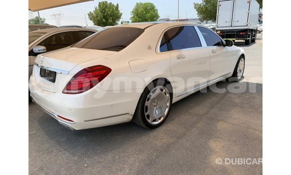 Buy Import Mercedes-Benz 190 (W201) White Car in Import - Dubai in Ayeyarwady Buy Import Mercedes-Benz 190 (W201) White Car in Import - Dubai in Ayeyarwady