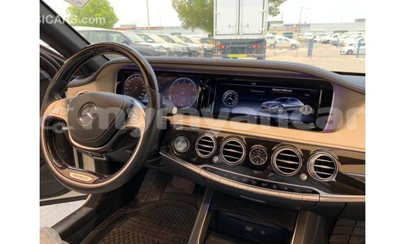 Buy Import Mercedes-Benz 190 (W201) White Car in Import - Dubai in Ayeyarwady Buy Import Mercedes-Benz 190 (W201) White Car in Import - Dubai in Ayeyarwady