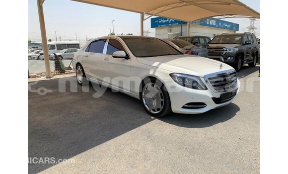 Buy Import Mercedes-Benz 190 (W201) White Car in Import - Dubai in Ayeyarwady Buy Import Mercedes-Benz 190 (W201) White Car in Import - Dubai in Ayeyarwady