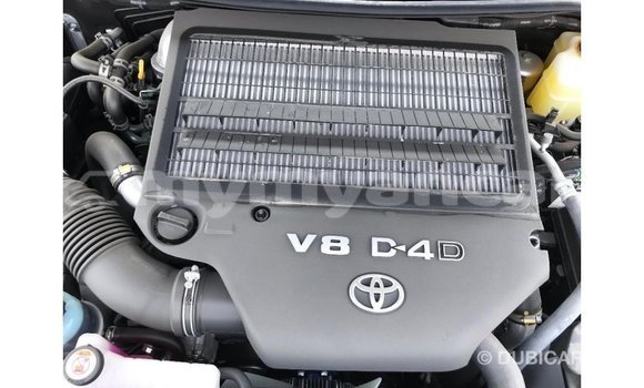 သွင်းကုန် Toyota Land Cruiser Black ကား Import - Dubai Ayeyarwady သွင်းကုန် Toyota Land Cruiser Black ကား Import - Dubai Ayeyarwady