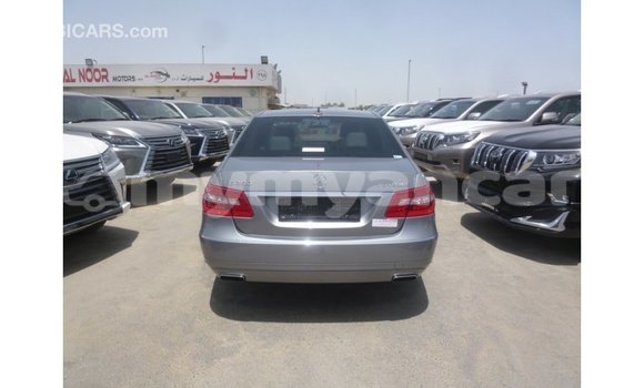 သွင်းကုန် Mercedes-Benz 250 Other ကား Import - Dubai Ayeyarwady သွင်းကုန် Mercedes-Benz 250 Other ကား Import - Dubai Ayeyarwady