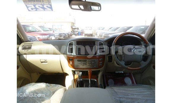 Acheter Import Voiture Toyota Land Cruiser Blanc à Import - Dubai, #<Region:0x000000000c5121b8> Acheter Import Voiture Toyota Land Cruiser Blanc à Import - Dubai, #<Region:0x000000000c5121b8>