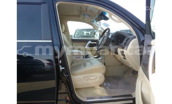 သွင်းကုန် Toyota Land Cruiser Black ကား Import - Dubai Ayeyarwady သွင်းကုန် Toyota Land Cruiser Black ကား Import - Dubai Ayeyarwady
