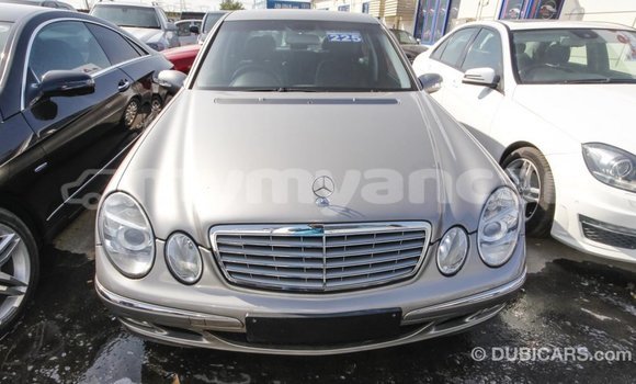 Buy Import Mercedes-Benz 200 Other Car in Import - Dubai in Ayeyarwady Buy Import Mercedes-Benz 200 Other Car in Import - Dubai in Ayeyarwady