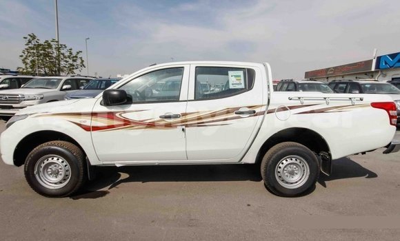 Buy Import Mitsubishi L200 White Car in Import - Dubai in Ayeyarwady Buy Import Mitsubishi L200 White Car in Import - Dubai in Ayeyarwady