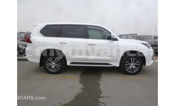 Acheter Import Voiture Lexus LX Blanc à Import - Dubai, #<Region:0x000000000c5121b8> Acheter Import Voiture Lexus LX Blanc à Import - Dubai, #<Region:0x000000000c5121b8>