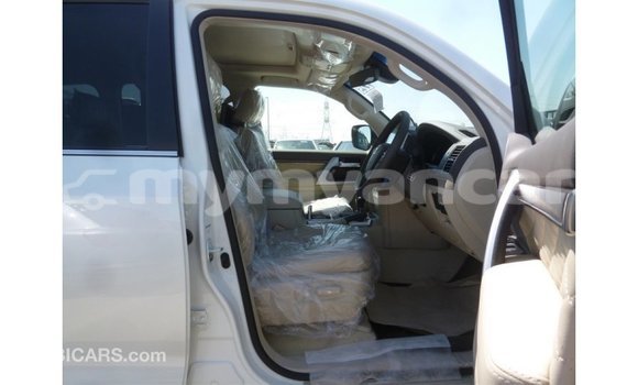 Buy Import Toyota Land Cruiser White Car in Import - Dubai in Ayeyarwady Buy Import Toyota Land Cruiser White Car in Import - Dubai in Ayeyarwady