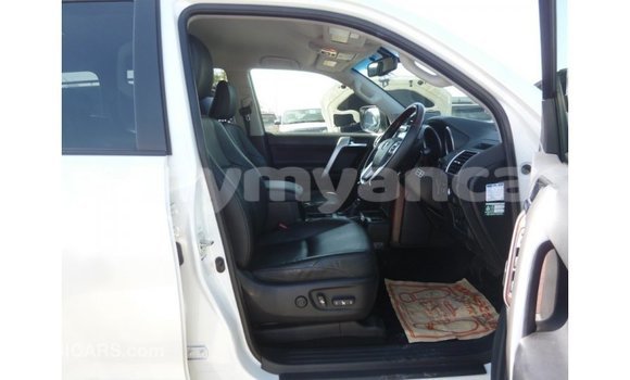 Acheter Import Voiture Toyota Prado Blanc à Import - Dubai, #<Region:0x000000000c5121b8> Acheter Import Voiture Toyota Prado Blanc à Import - Dubai, #<Region:0x000000000c5121b8>