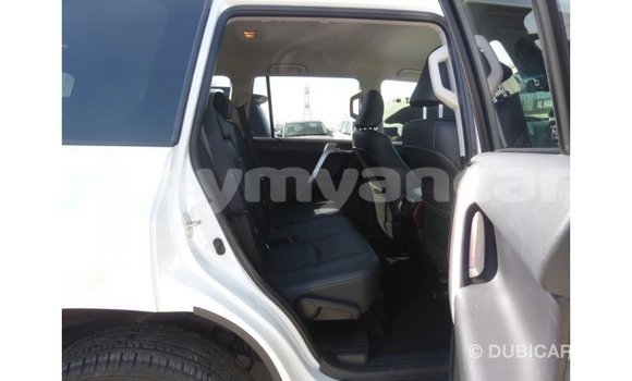 Acheter Import Voiture Toyota Prado Blanc à Import - Dubai, #<Region:0x000000000c5121b8> Acheter Import Voiture Toyota Prado Blanc à Import - Dubai, #<Region:0x000000000c5121b8>