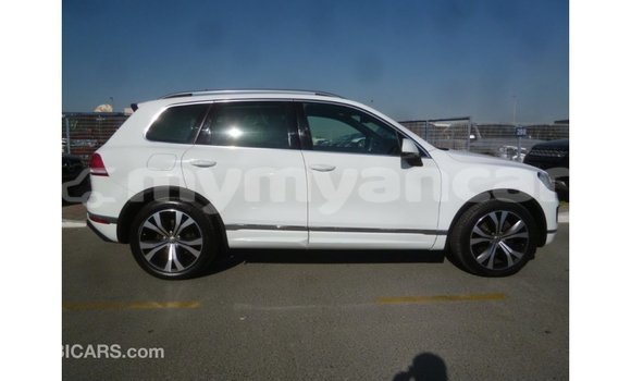 Acheter Import Voiture Volkswagen Touareg Blanc à Import - Dubai, #<Region:0x000000000c5121b8> Acheter Import Voiture Volkswagen Touareg Blanc à Import - Dubai, #<Region:0x000000000c5121b8>