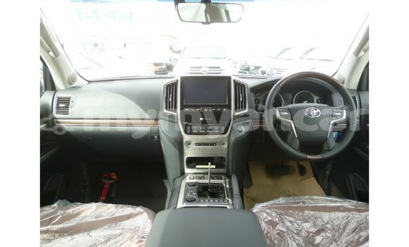 Buy Import Toyota Land Cruiser Other Car in Import - Dubai in Ayeyarwady Buy Import Toyota Land Cruiser Other Car in Import - Dubai in Ayeyarwady