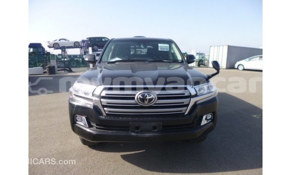 သွင်းကုန် Toyota Land Cruiser Black ကား Import - Dubai Ayeyarwady သွင်းကုန် Toyota Land Cruiser Black ကား Import - Dubai Ayeyarwady