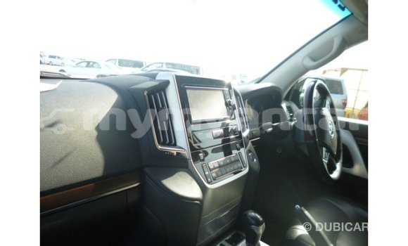 သွင်းကုန် Toyota Land Cruiser Black ကား Import - Dubai Ayeyarwady သွင်းကုန် Toyota Land Cruiser Black ကား Import - Dubai Ayeyarwady