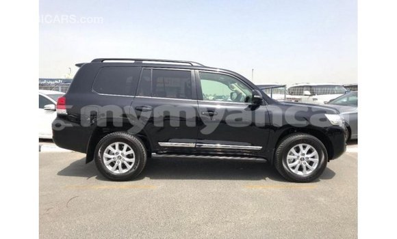 သွင်းကုန် Toyota Land Cruiser Black ကား Import - Dubai Ayeyarwady သွင်းကုန် Toyota Land Cruiser Black ကား Import - Dubai Ayeyarwady