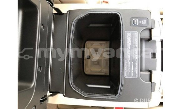 သွင်းကုန် Toyota Land Cruiser Black ကား Import - Dubai Ayeyarwady သွင်းကုန် Toyota Land Cruiser Black ကား Import - Dubai Ayeyarwady