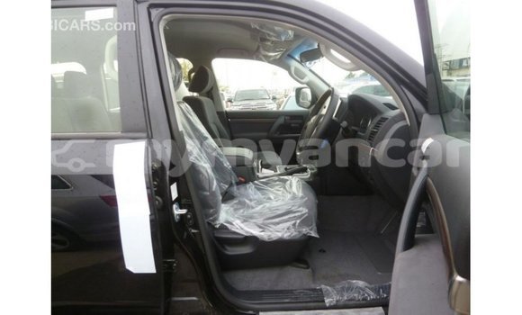 သွင်းကုန် Toyota Land Cruiser Black ကား Import - Dubai Ayeyarwady သွင်းကုန် Toyota Land Cruiser Black ကား Import - Dubai Ayeyarwady