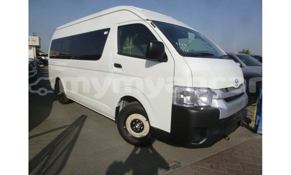 သွင်းကုန် Toyota Hiace White ကား Import - Dubai Ayeyarwady သွင်းကုန် Toyota Hiace White ကား Import - Dubai Ayeyarwady