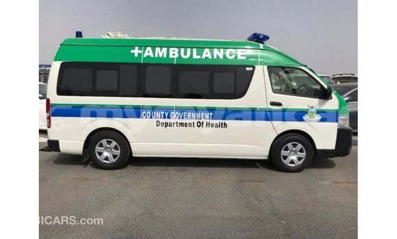 Buy Import Toyota Hiace White Car in Import - Dubai in Ayeyarwady Buy Import Toyota Hiace White Car in Import - Dubai in Ayeyarwady