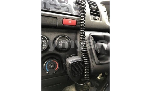 Buy Import Toyota Hiace White Car in Import - Dubai in Ayeyarwady Buy Import Toyota Hiace White Car in Import - Dubai in Ayeyarwady