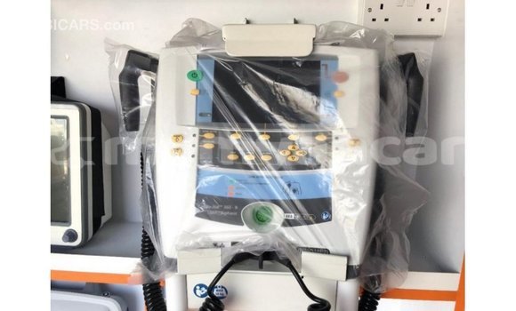 သွင်းကုန် Toyota Hiace White ကား Import - Dubai Ayeyarwady သွင်းကုန် Toyota Hiace White ကား Import - Dubai Ayeyarwady