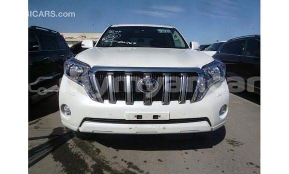 သွင်းကုန် Toyota Prado White ကား Import - Dubai Ayeyarwady သွင်းကုန် Toyota Prado White ကား Import - Dubai Ayeyarwady