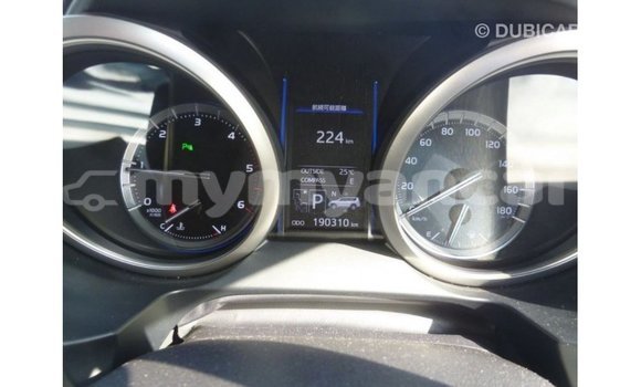 သွင်းကုန် Toyota Prado White ကား Import - Dubai Ayeyarwady သွင်းကုန် Toyota Prado White ကား Import - Dubai Ayeyarwady