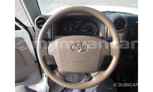 Buy Import Toyota Land Cruiser White Car in Import - Dubai in Ayeyarwady Buy Import Toyota Land Cruiser White Car in Import - Dubai in Ayeyarwady