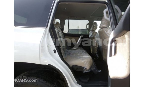 Buy Import Toyota Prado White Car in Import - Dubai in Ayeyarwady Buy Import Toyota Prado White Car in Import - Dubai in Ayeyarwady