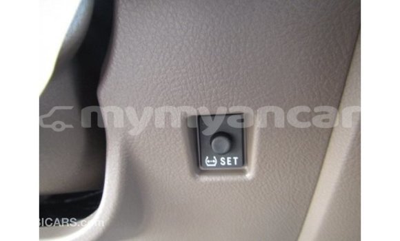 Buy Import Toyota Land Cruiser White Car in Import - Dubai in Ayeyarwady Buy Import Toyota Land Cruiser White Car in Import - Dubai in Ayeyarwady