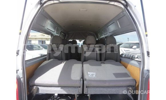 သွင်းကုန် Toyota Hiace Other ကား Import - Dubai Ayeyarwady သွင်းကုန် Toyota Hiace Other ကား Import - Dubai Ayeyarwady