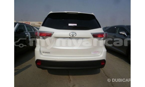 Buy Import Toyota Kluger White Car in Import - Dubai in Ayeyarwady Buy Import Toyota Kluger White Car in Import - Dubai in Ayeyarwady