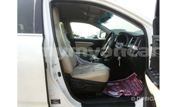 Buy Import Toyota Kluger White Car in Import - Dubai in Ayeyarwady Buy Import Toyota Kluger White Car in Import - Dubai in Ayeyarwady