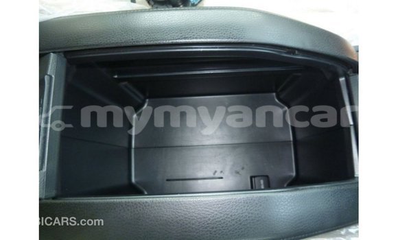 Buy Import Toyota Kluger White Car in Import - Dubai in Ayeyarwady Buy Import Toyota Kluger White Car in Import - Dubai in Ayeyarwady