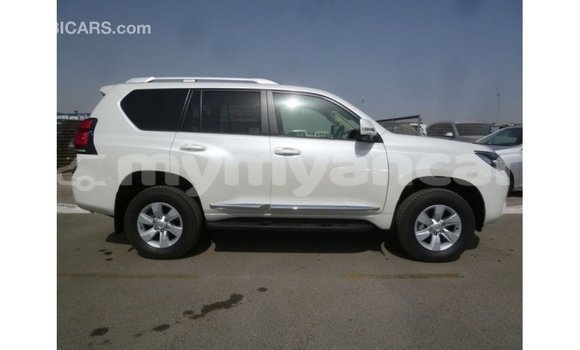 သွင်းကုန် Toyota Prado White ကား Import - Dubai Ayeyarwady သွင်းကုန် Toyota Prado White ကား Import - Dubai Ayeyarwady