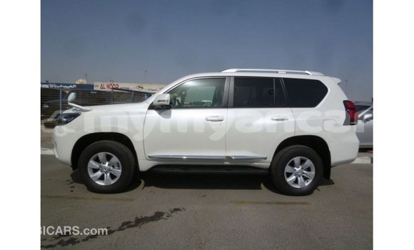 သွင်းကုန် Toyota Prado White ကား Import - Dubai Ayeyarwady သွင်းကုန် Toyota Prado White ကား Import - Dubai Ayeyarwady