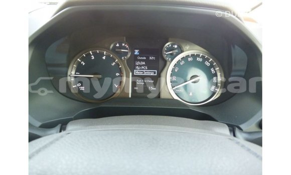 သွင်းကုန် Toyota Prado White ကား Import - Dubai Ayeyarwady သွင်းကုန် Toyota Prado White ကား Import - Dubai Ayeyarwady