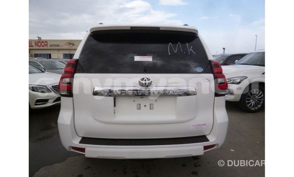 သွင်းကုန် Toyota Prado White ကား Import - Dubai Ayeyarwady သွင်းကုန် Toyota Prado White ကား Import - Dubai Ayeyarwady