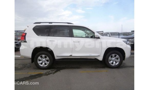 သွင်းကုန် Toyota Prado White ကား Import - Dubai Ayeyarwady သွင်းကုန် Toyota Prado White ကား Import - Dubai Ayeyarwady