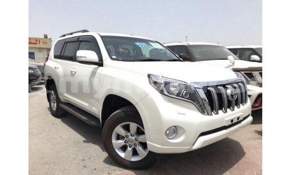 သွင်းကုန် Toyota Prado White ကား Import - Dubai Ayeyarwady သွင်းကုန် Toyota Prado White ကား Import - Dubai Ayeyarwady