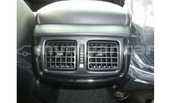 သွင်းကုန် Toyota Hilux White ကား Import - Dubai Ayeyarwady သွင်းကုန် Toyota Hilux White ကား Import - Dubai Ayeyarwady