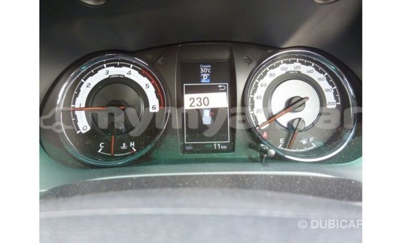 သွင်းကုန် Toyota Hilux White ကား Import - Dubai Ayeyarwady သွင်းကုန် Toyota Hilux White ကား Import - Dubai Ayeyarwady