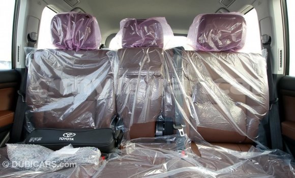 Buy Import Toyota Land Cruiser Black Car in Import - Dubai in Ayeyarwady Buy Import Toyota Land Cruiser Black Car in Import - Dubai in Ayeyarwady
