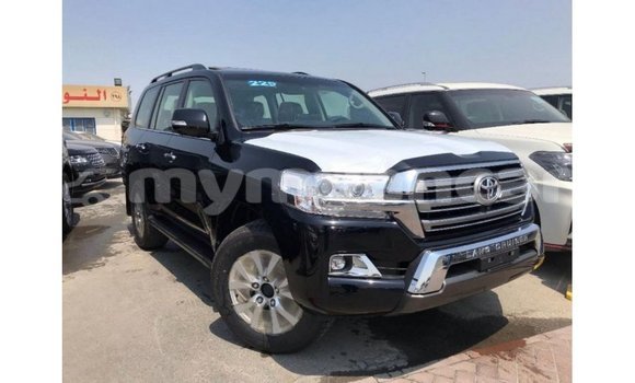 Buy Import Toyota Land Cruiser Black Car in Import - Dubai in Ayeyarwady Buy Import Toyota Land Cruiser Black Car in Import - Dubai in Ayeyarwady