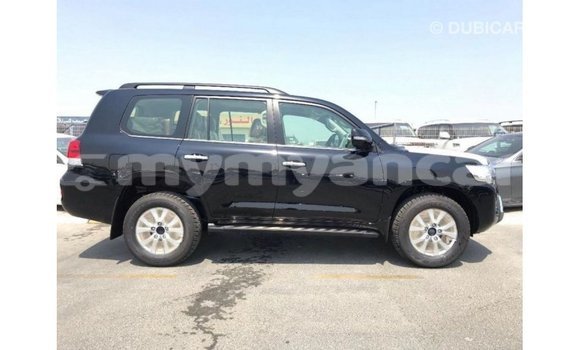 Buy Import Toyota Land Cruiser Black Car in Import - Dubai in Ayeyarwady Buy Import Toyota Land Cruiser Black Car in Import - Dubai in Ayeyarwady