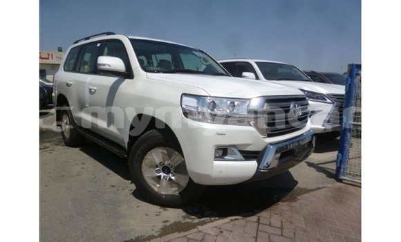 Acheter Import Voiture Toyota Land Cruiser Blanc à Import - Dubai, #<Region:0x000000000c5121b8> Acheter Import Voiture Toyota Land Cruiser Blanc à Import - Dubai, #<Region:0x000000000c5121b8>