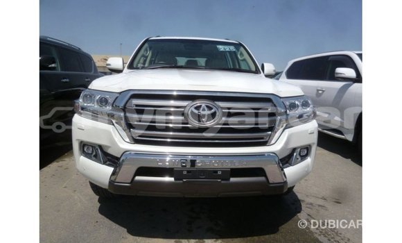 Acheter Import Voiture Toyota Land Cruiser Blanc à Import - Dubai, #<Region:0x000000000c5121b8> Acheter Import Voiture Toyota Land Cruiser Blanc à Import - Dubai, #<Region:0x000000000c5121b8>