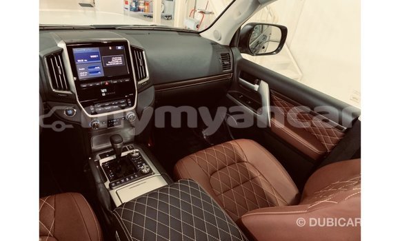 Buy Import Toyota Land Cruiser Black Car in Import - Dubai in Ayeyarwady Buy Import Toyota Land Cruiser Black Car in Import - Dubai in Ayeyarwady