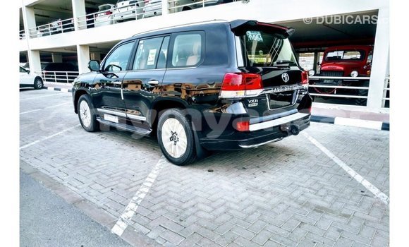 Buy Import Toyota Land Cruiser Black Car in Import - Dubai in Ayeyarwady Buy Import Toyota Land Cruiser Black Car in Import - Dubai in Ayeyarwady